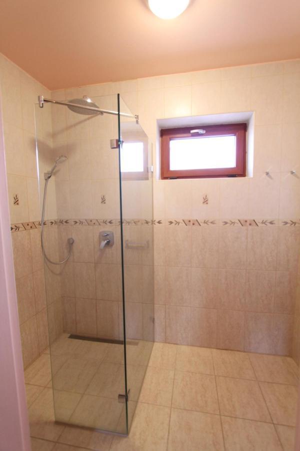 Velence Lake Apartman Гардонь Экстерьер фото
